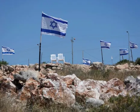I'm a UK MP, a Doctor and Jewish. This Is My Experience When Attempting to Visit Israel